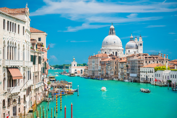 adanadan-venedik-milano-outlet-turu-3.png