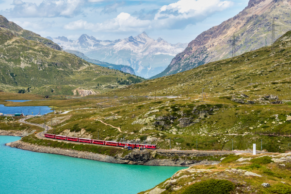 elegant-alpler-bernina-ekspresi-turu-6.png