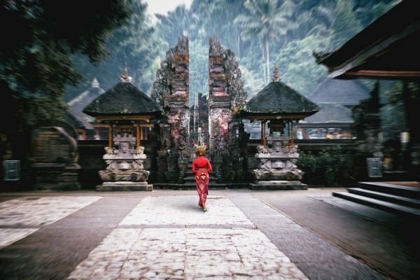 elegant-bali-turu-thy-kapak.png